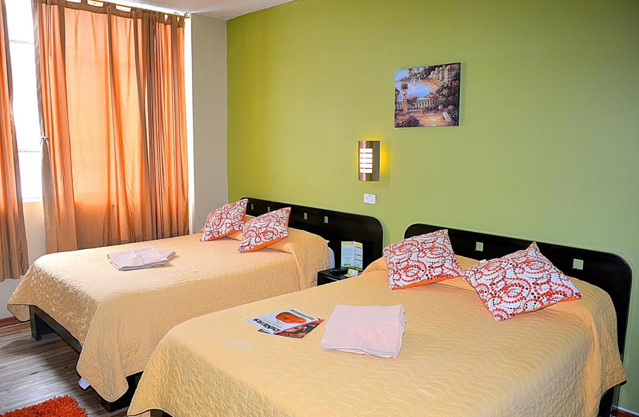 Hostal Terra 3 - Base Aerea Quito Eksteriør billede